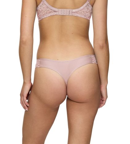 Дантелени бикини Триумф тип бразилска прашка Amourette Hipster String лилаво розови