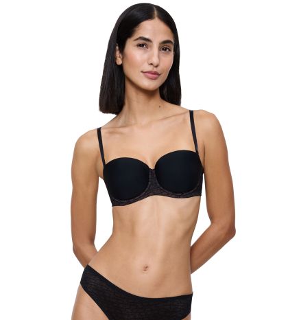 Сутиен Триумф с банел и оформени чашки с откачащи се презрамки Signature Sheer WDP черен