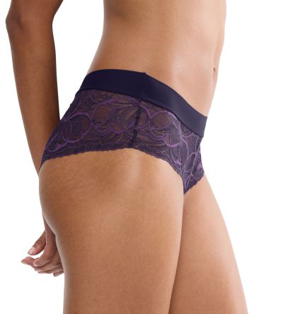 Бикини Триумф тип хипстер Body Make up Illusion Lace Shorty тъмно сини