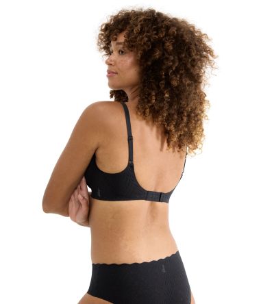 Сутиен Слоги без банел с оформена чашка с повдигащ Push Up ефект Sloggi Zero Feel Bliss The UP P Bra черен