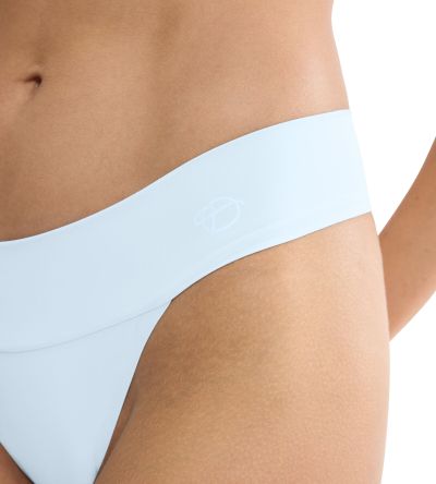 Бикини Триумф тип прашка Body Make Up Illusion String светло сини