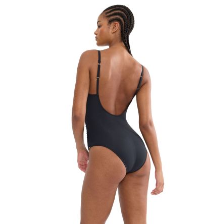 Цял бански Триумф без банел с оформена чашка Summer Twist OP 04 черен