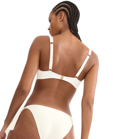 Горна част на бански Триумф с банел и мека чашка тип Минимайзер Summer Dune W 01 копринено бяло