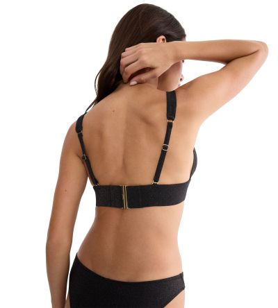 Горна част на бански Триумф без банел с оформена чашка Summer Sunset P черен