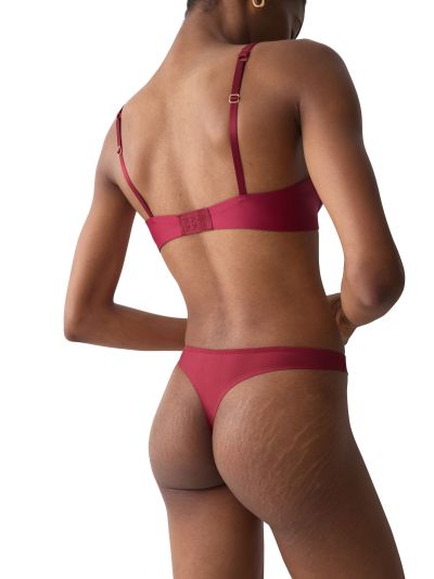 Бикини Триумф тип Прашка Love in Lace String червени