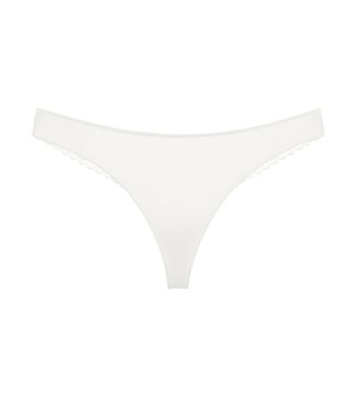 Бикини Триумф тип Прашка Pretty Modal String копринено бели